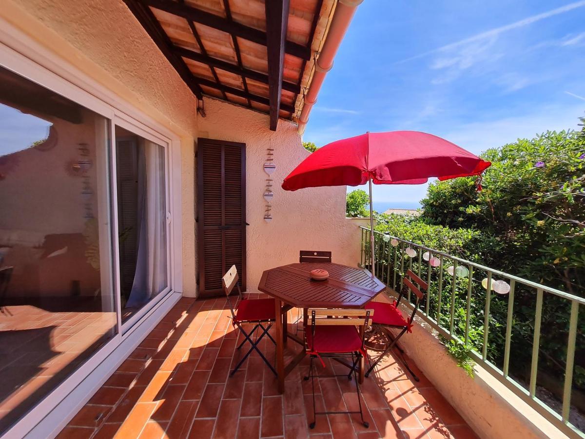 Bel Appartement Renove, Avec Terrasse Et Piscine Ла-Круа-Вальме Екстер'єр фото
