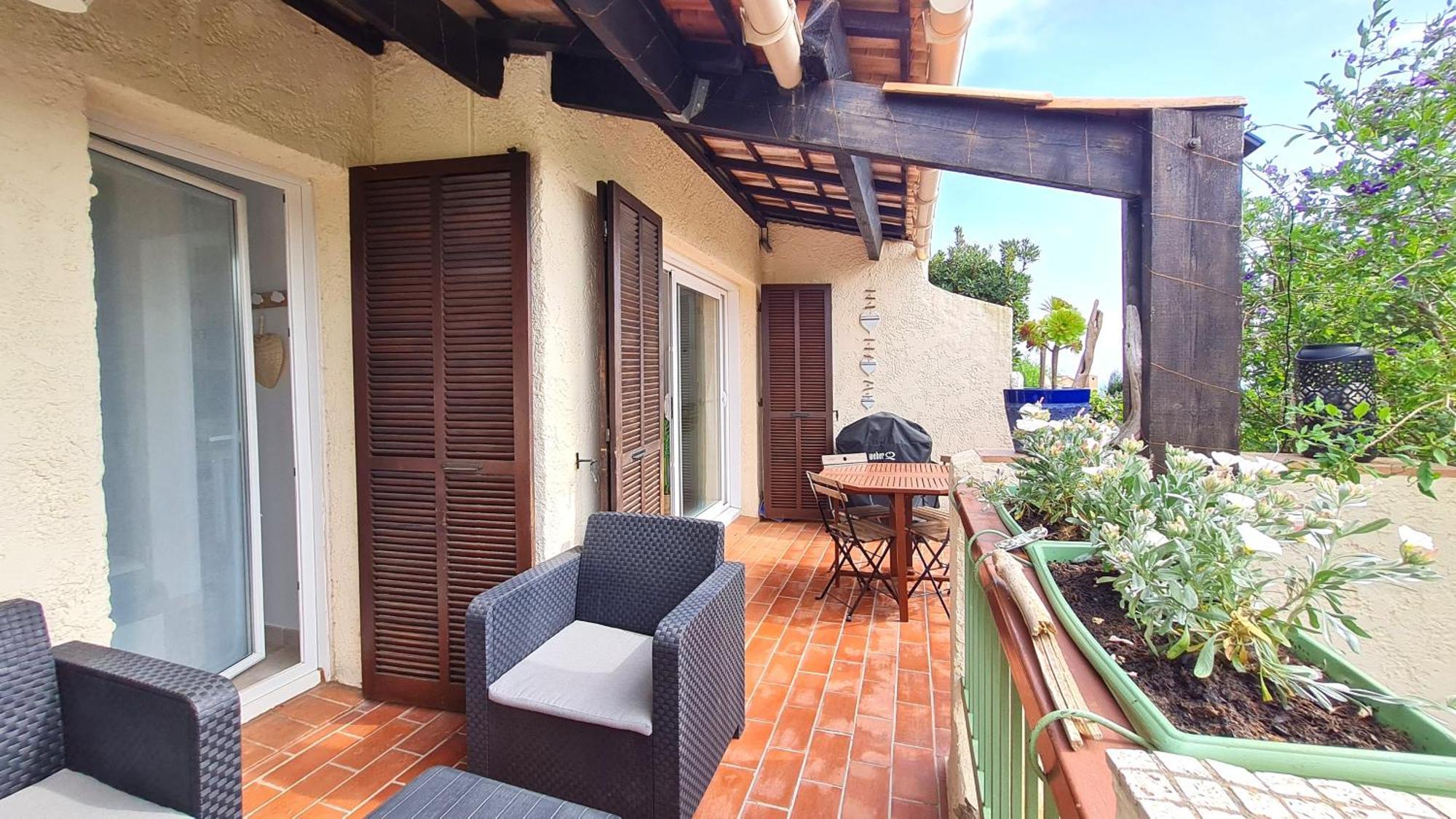 Bel Appartement Renove, Avec Terrasse Et Piscine Ла-Круа-Вальме Екстер'єр фото